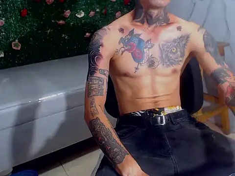 Snapshot of Boy_tatto77 chatting on June 2026 07:51:02 PM Boy tatto77 online show from June 2026 07:51:02 PM