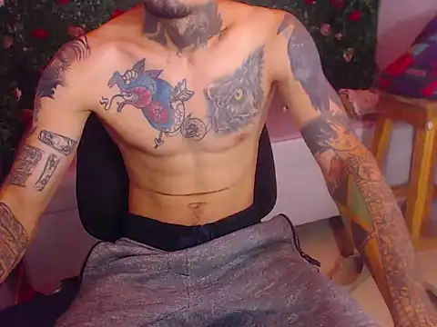Snapshot of Boy_tatto77 chatting on June 2026 01:00:02 PM Boy tatto77 online show from June 2026 01:00:02 PM