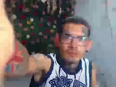 Boy tatto77 online show from March 2026 06:24:01 PM