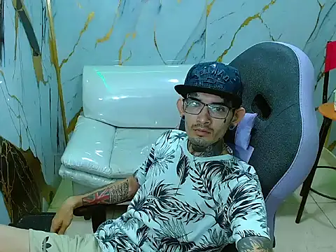 Boy tatto77 online show from March 2026 12:07:02 PM