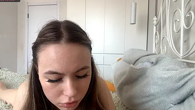 KitCerveny online show from April 2026 09:16:02 AM