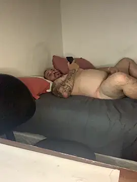 drlluis online show from December 2025 02:22:02 AM