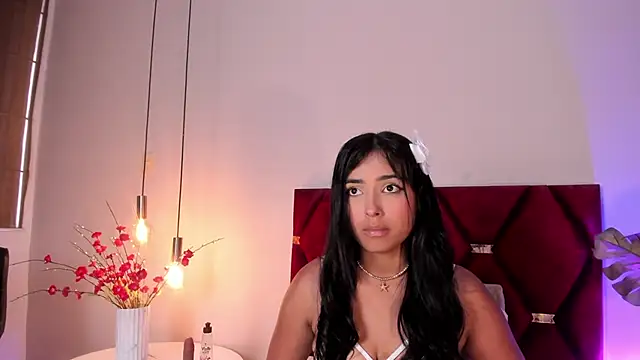 GahiaBelucci online show from March 2026 05:47:02 PM