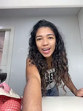 Snapshot of MikaScarlet chatting on April 2026 12:45:01 PM MikaScarlet online show from April 2026 12:45:01 PM