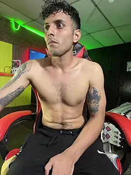 Snapshot of JustynAle2025 chatting on January 2026 02:26:01 AM JustynAle2025 online show from January 2026 02:26:01 AM