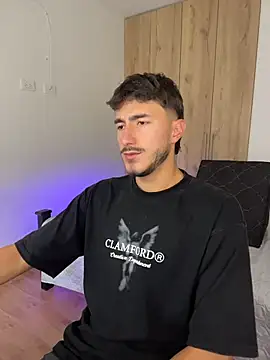 LIAM COLT online show from April 2026 06:22:01 PM