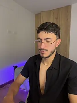 LIAM COLT online show from April 2026 05:19:01 PM