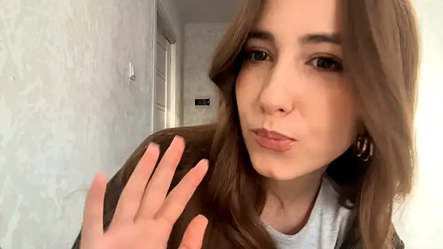 DeannaSuri online show from December 2025 01:24:02 PM