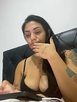 Nini  online show from March 2026 02:21:01 AM