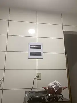 Nini  online show from February 2026 01:57:01 AM