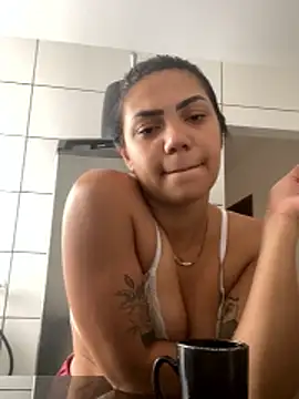 Nini  online show from December 2025 11:25:02 AM