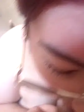 Snapshot of izus17 chatting on February 2026 04:18:02 PM izus17 online show from February 2026 04:18:02 PM