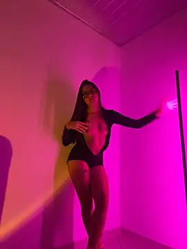 Nicollewest1 online show from March 2026 02:27:02 AM