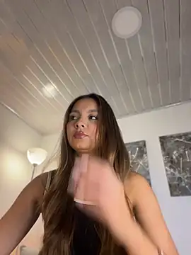 Nicollewest1 online show from July 2026 08:05:01 PM
