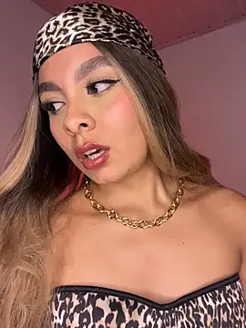 Nicollewest1 online show from February 2026 12:21:01 AM