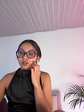 Nicollewest1 online show from March 2026 09:14:01 PM