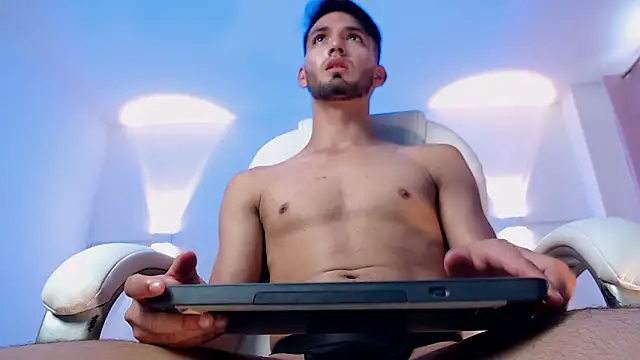 HarryFosster online show from March 2026 06:22:01 PM