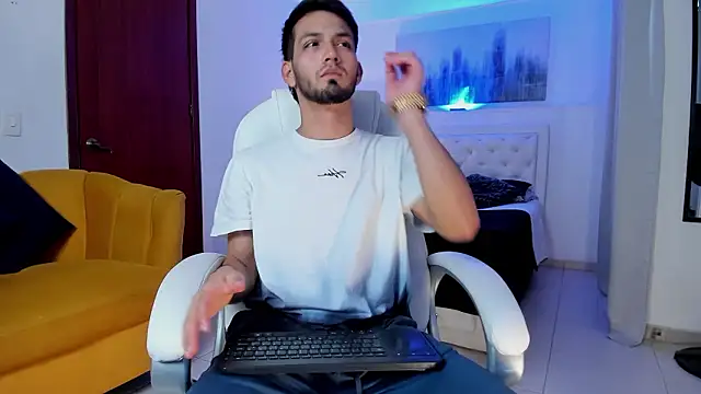 HarryFosster online show from February 2026 06:16:02 PM