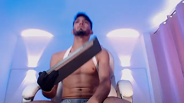 HarryFosster online show from March 2026 06:46:01 PM