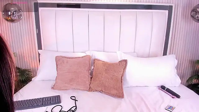 FiorelaSton online show from April 2026 04:13:02 AM