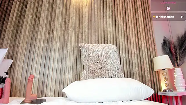 Snapshot of FiorelaSton chatting on February 2026 06:26:01 AM FiorelaSton online show from February 2026 06:26:01 AM