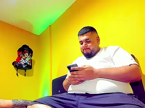 Snapshot of gainer_chubby_hot chatting on December 2025 02:47:02 AM gainer chubby hot online show from December 2025 02:47:02 AM