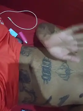 Snapshot of ykaromen chatting on December 2025 01:11:01 AM ykaromen online show from December 2025 01:11:01 AM