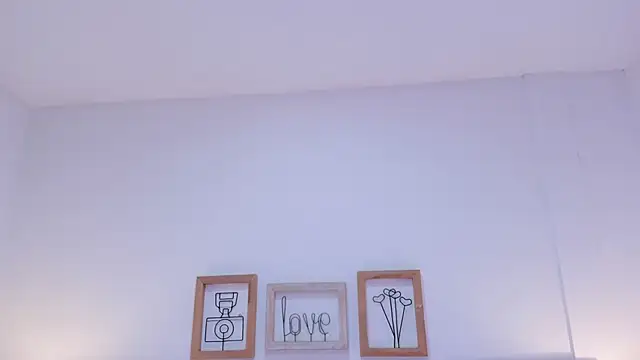 amber  ferrera online show from March 2026 07:42:01 PM