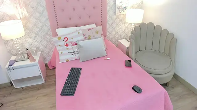 amber  ferrera online show from February 2026 07:56:01 PM