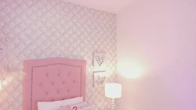 amber  ferrera online show from February 2026 11:43:02 AM