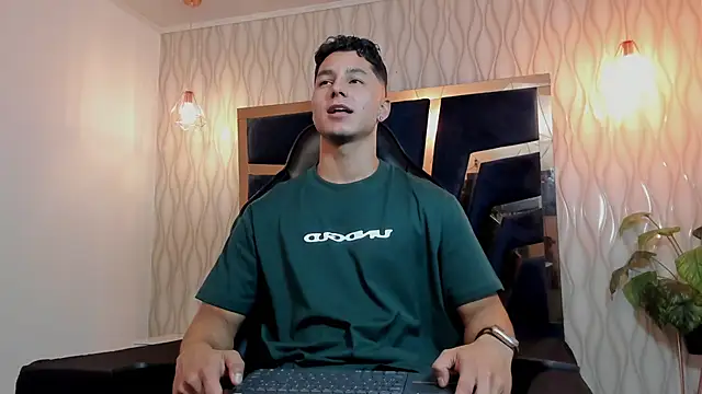 Noah Clarkk online show from March 2026 05:47:01 PM