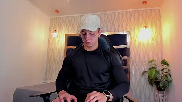 Noah Clarkk online show from March 2026 05:24:01 PM