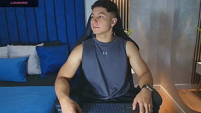 Snapshot of Noah_Clarkk chatting on June 2026 05:41:02 PM Noah Clarkk online show from June 2026 05:41:02 PM