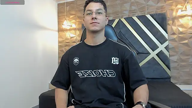 Snapshot of Noah_Clarkk chatting on February 2026 06:09:01 PM Noah Clarkk online show from February 2026 06:09:01 PM