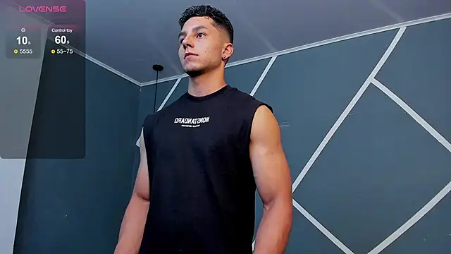 Snapshot of Noah_Clarkk chatting on February 2026 11:37:02 PM Noah Clarkk online show from February 2026 11:37:02 PM