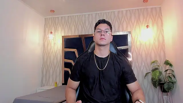 Noah Clarkk online show from March 2026 05:28:01 PM