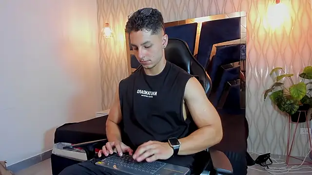 Noah Clarkk online show from March 2026 05:25:01 PM