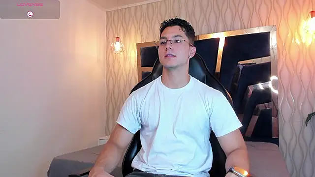 Noah Clarkk online show from March 2026 05:27:02 PM