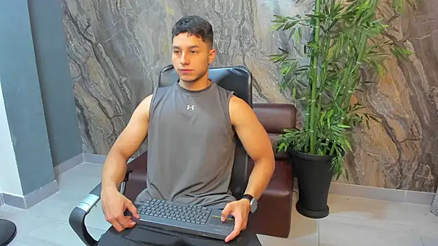 Snapshot of Noah_Clarkk chatting on May 2026 03:26:02 PM Noah Clarkk online show from May 2026 03:26:02 PM