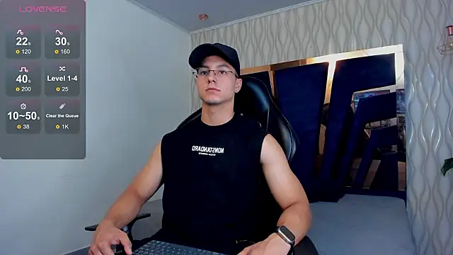 Noah Clarkk online show from March 2026 06:13:02 PM