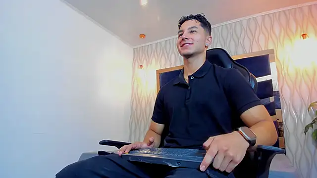 Noah Clarkk online show from March 2026 05:35:01 PM