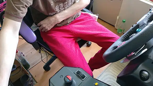 Gay-Versaut online show from May 2026 05:18:02 PM