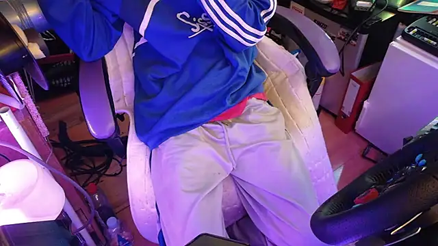 Gay-Versaut online show from February 2026 11:16:01 PM