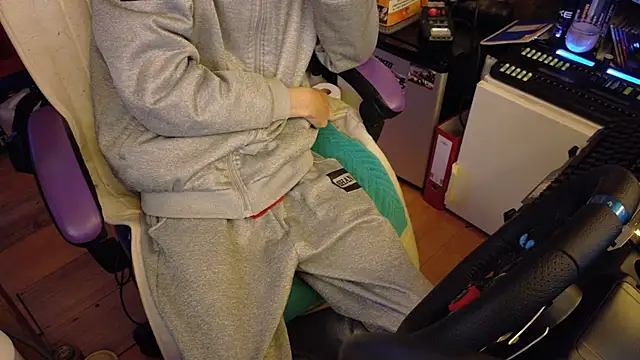 Gay-Versaut online show from January 2026 11:19:02 PM