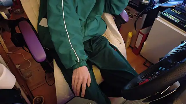 Gay-Versaut online show from February 2026 08:59:02 PM