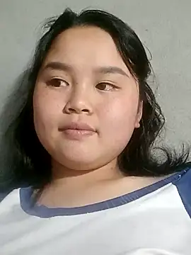 Snapshot of Daisy-y chatting on December 2025 02:30:01 PM Daisy-y online show from December 2025 02:30:01 PM