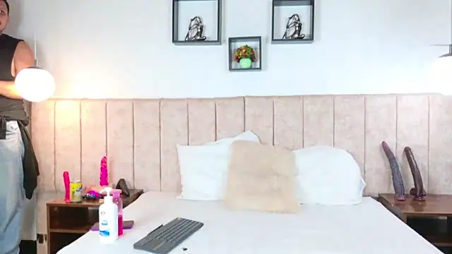 Daikihot online show from April 2026 09:05:01 PM