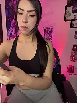 Snapshot of Sky_Girl_LS chatting on January 2026 09:30:01 PM Sky Girl LS online show from January 2026 09:30:01 PM