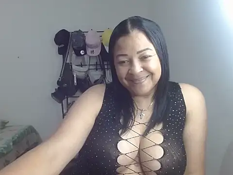 Cley 4 online show from December 2025 04:05:02 AM