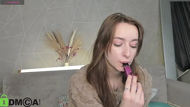 Hi  Karuuu online show from January 2026 01:09:01 AM